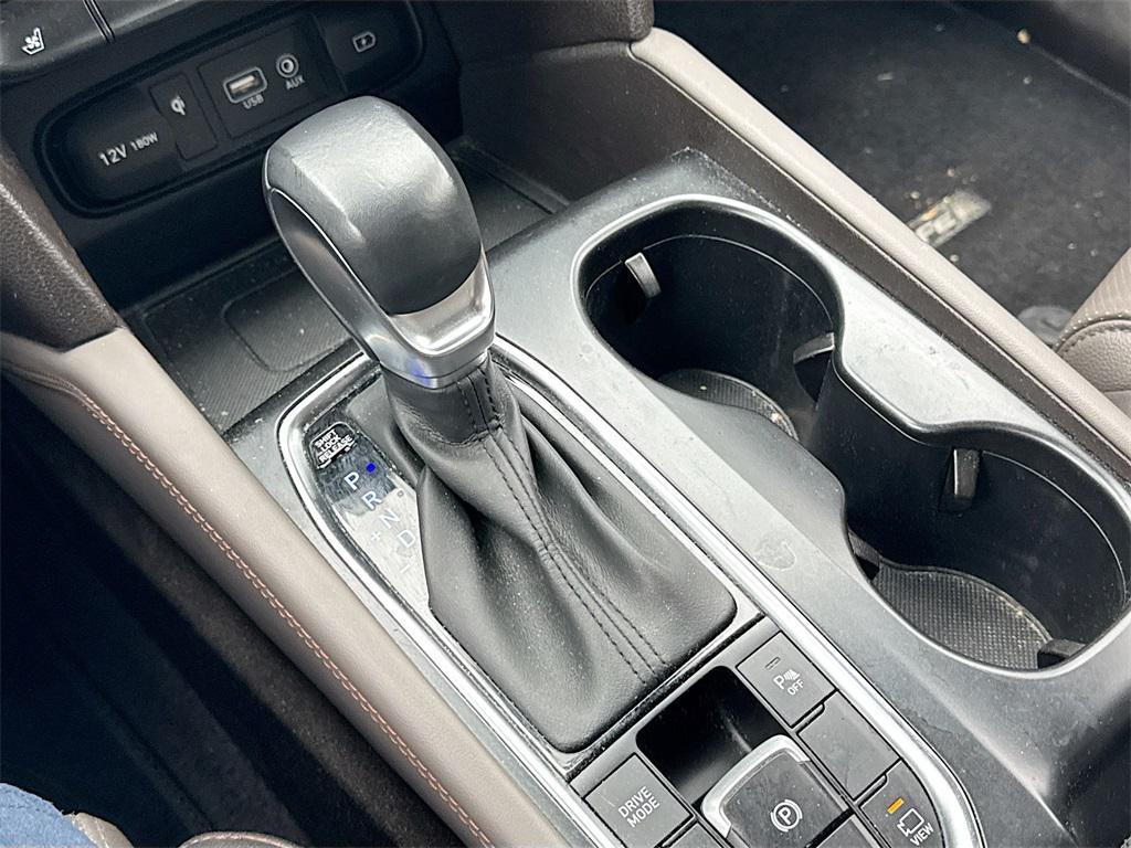 used 2020 Hyundai Santa Fe car, priced at $18,577