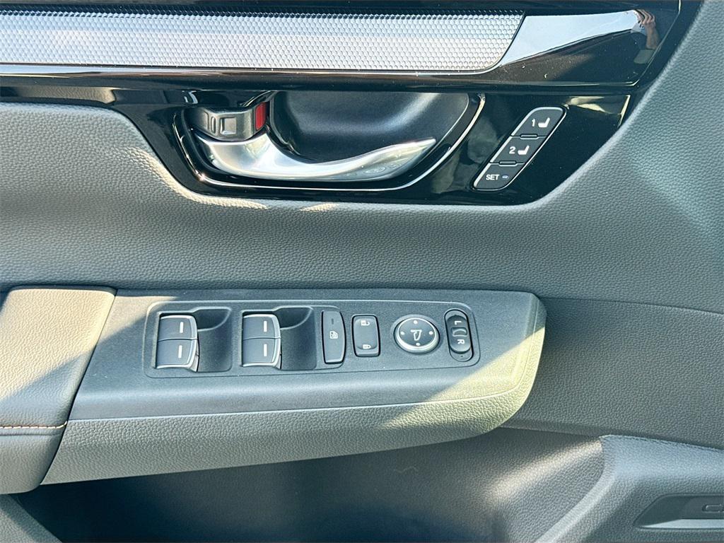 new 2026 Honda CR-V Hybrid car, priced at $40,258