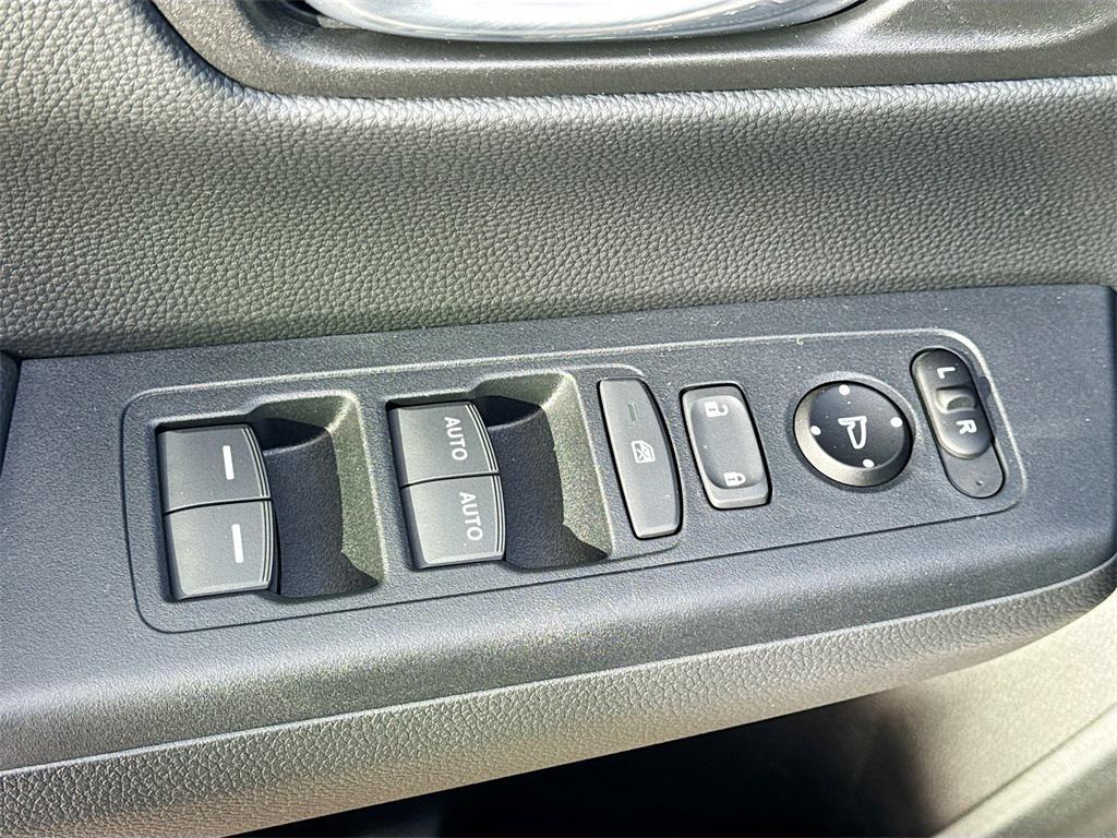 used 2025 Honda CR-V Hybrid car, priced at $34,500