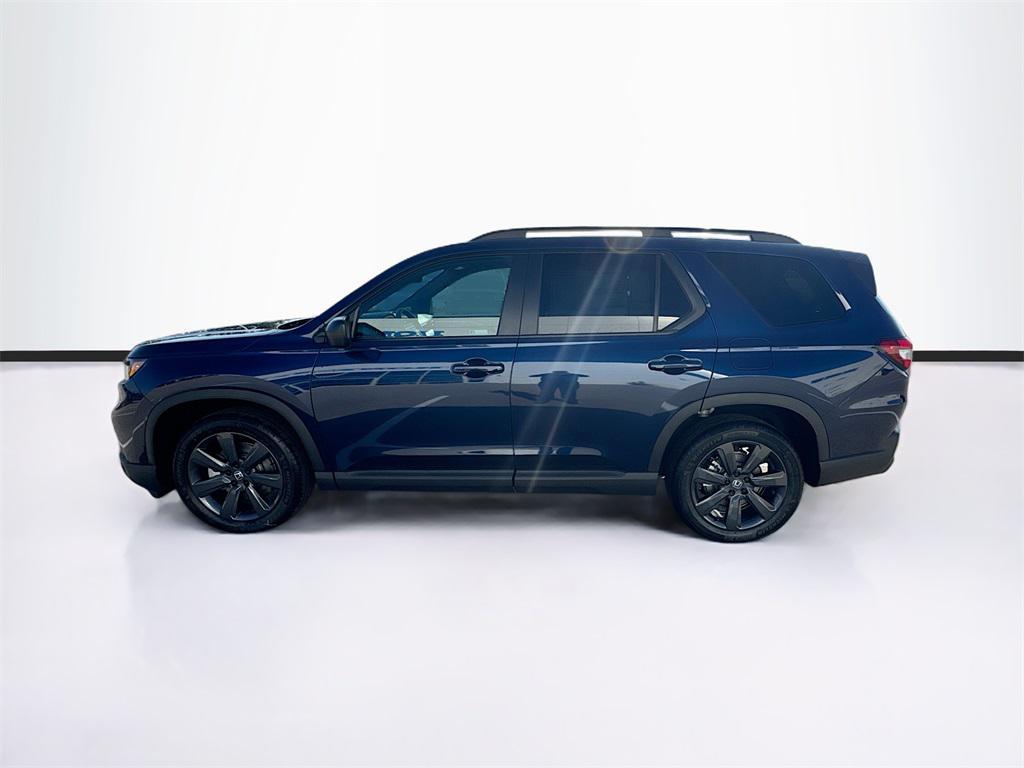 new 2025 Honda Pilot car, priced at $41,407