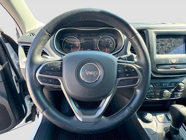 used 2019 Jeep Cherokee car, priced at $15,711