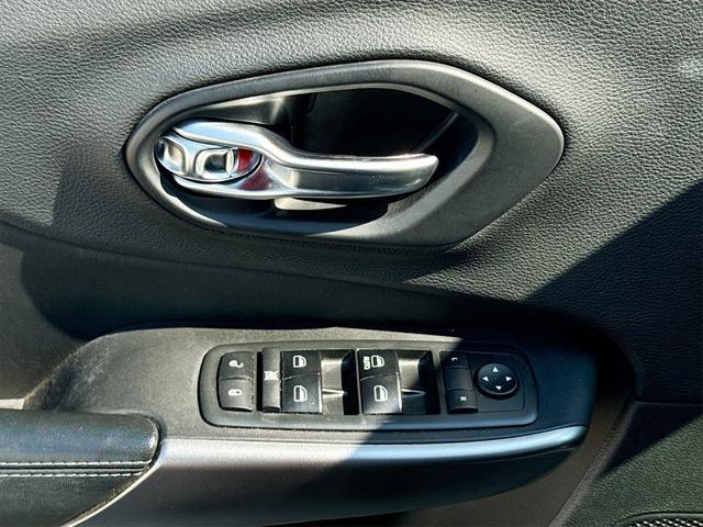 used 2019 Jeep Cherokee car, priced at $15,711