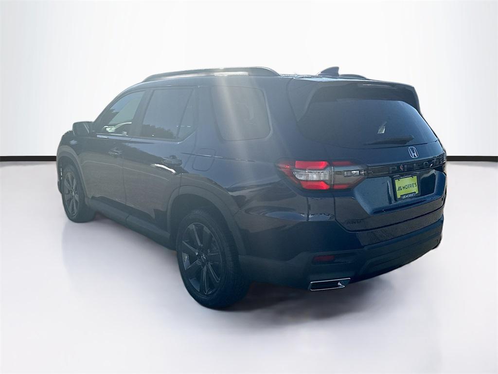 new 2025 Honda Pilot car, priced at $39,907