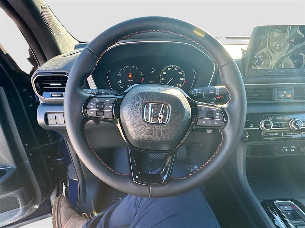 new 2025 Honda Pilot car, priced at $39,907