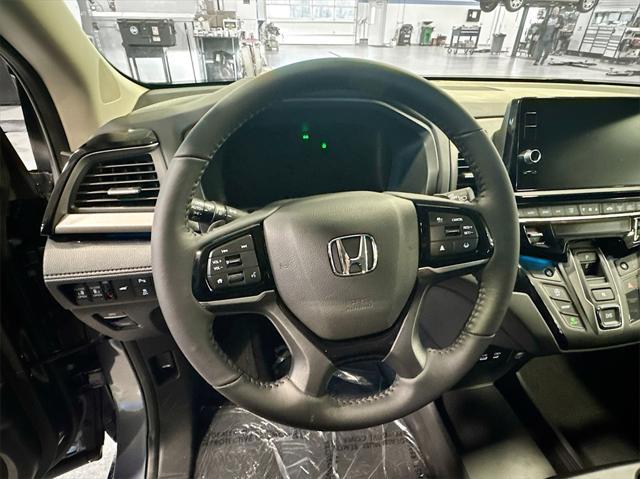 new 2025 Honda Odyssey car, priced at $43,516