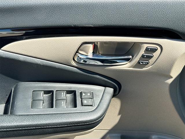 used 2016 Honda Pilot car, priced at $18,999