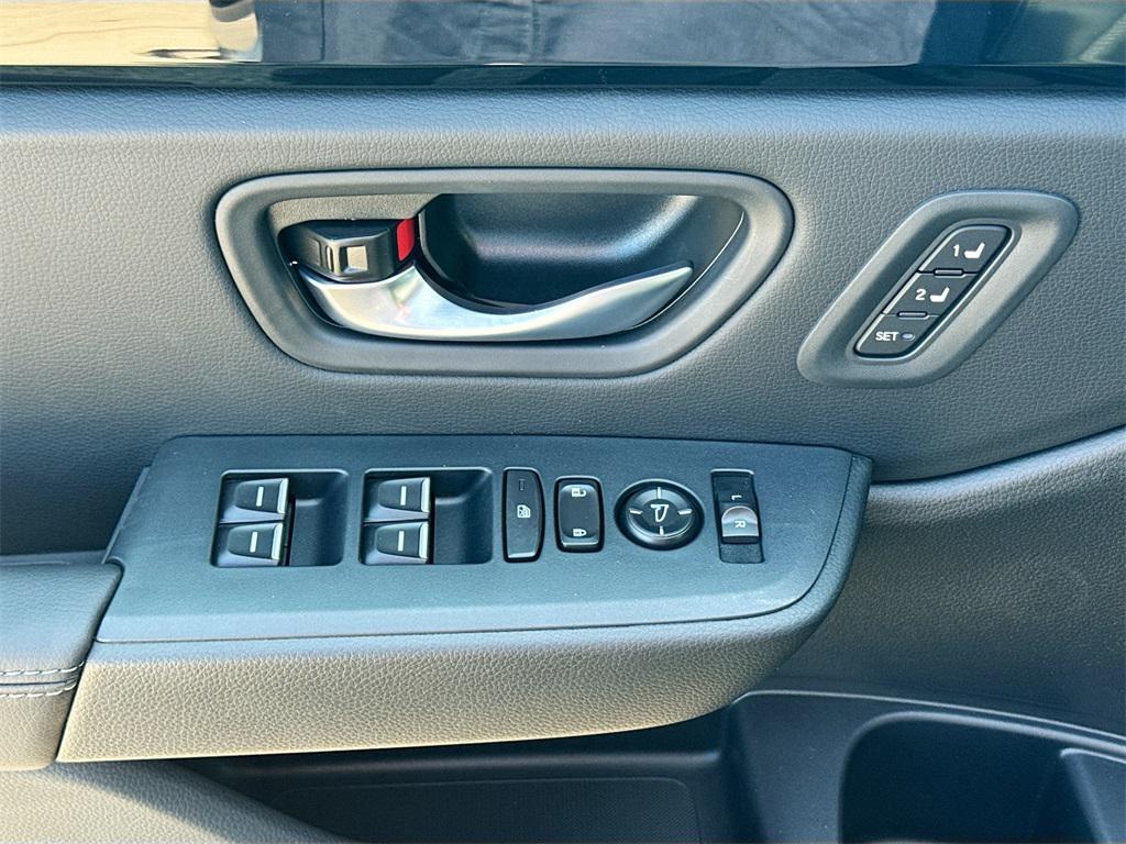 new 2025 Honda Pilot car, priced at $48,839