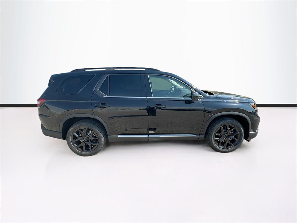 new 2025 Honda Pilot car, priced at $48,839