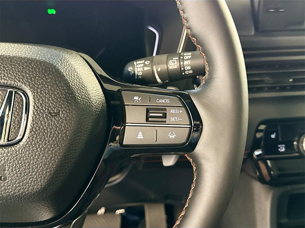 new 2025 Honda Pilot car, priced at $47,432