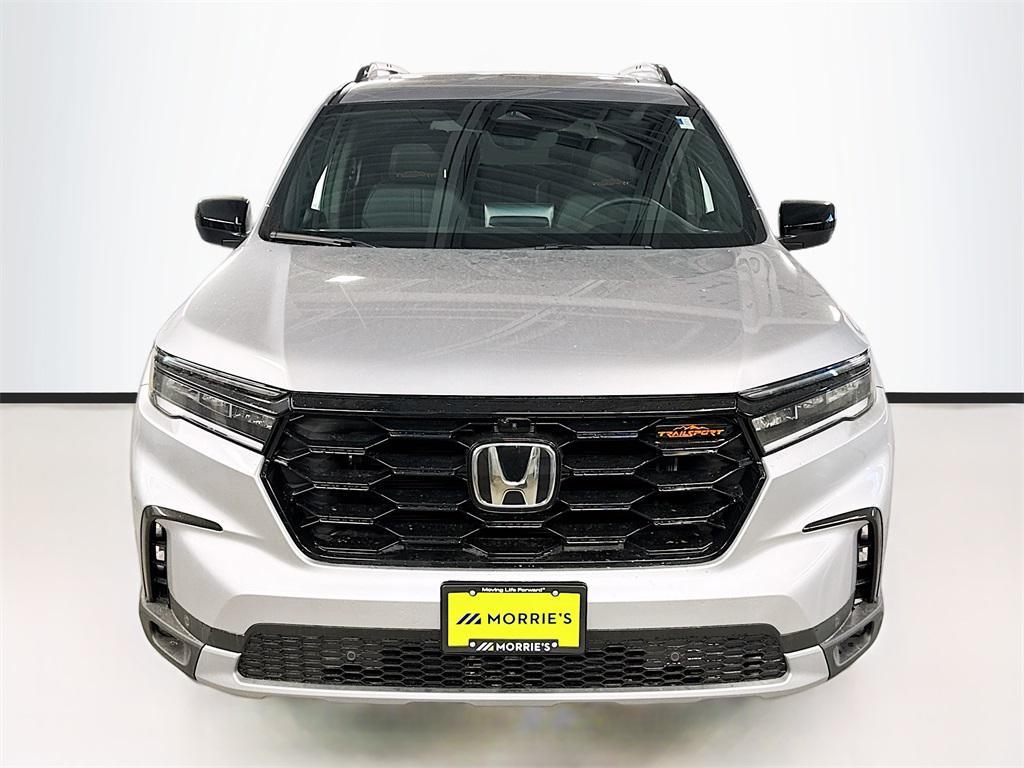 new 2025 Honda Pilot car, priced at $47,432