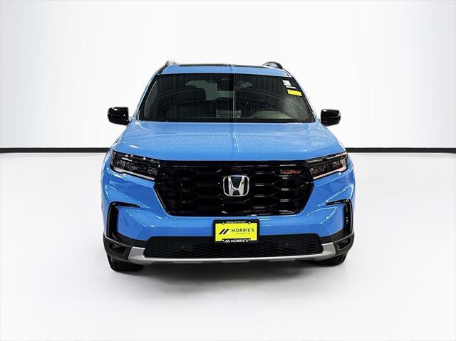 new 2025 Honda Pilot car, priced at $47,701