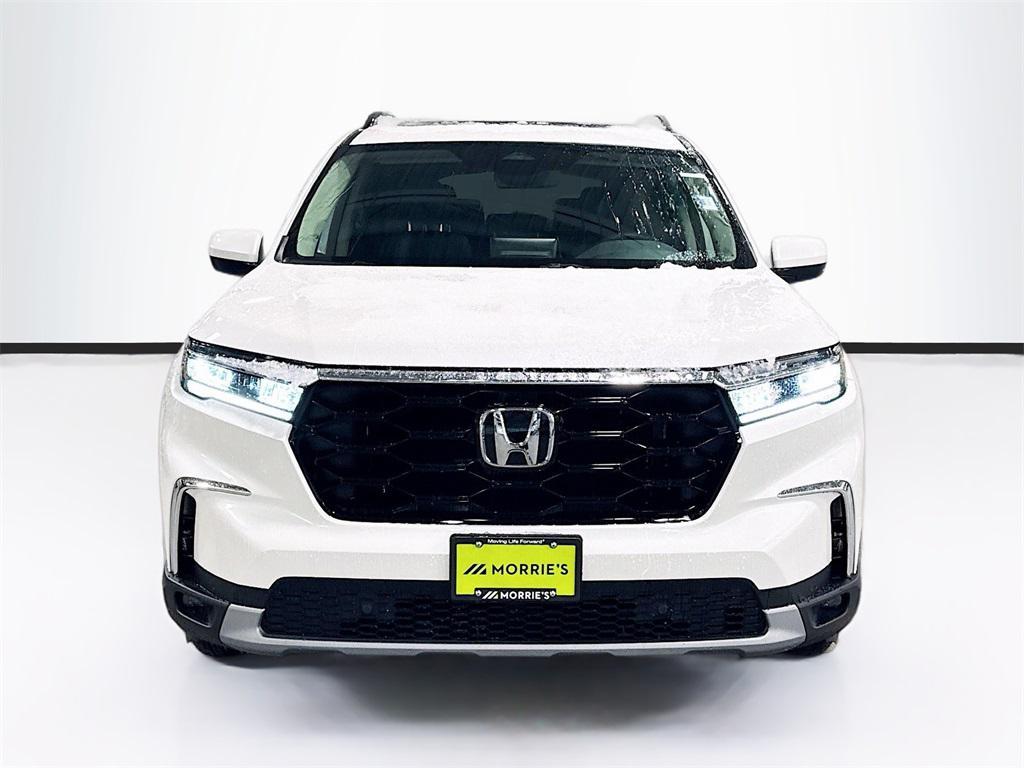 new 2025 Honda Pilot car, priced at $45,803