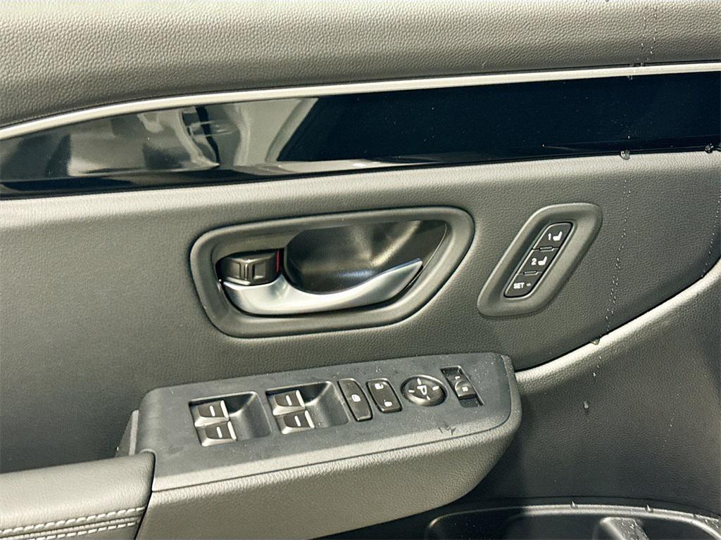 new 2025 Honda Pilot car, priced at $45,803