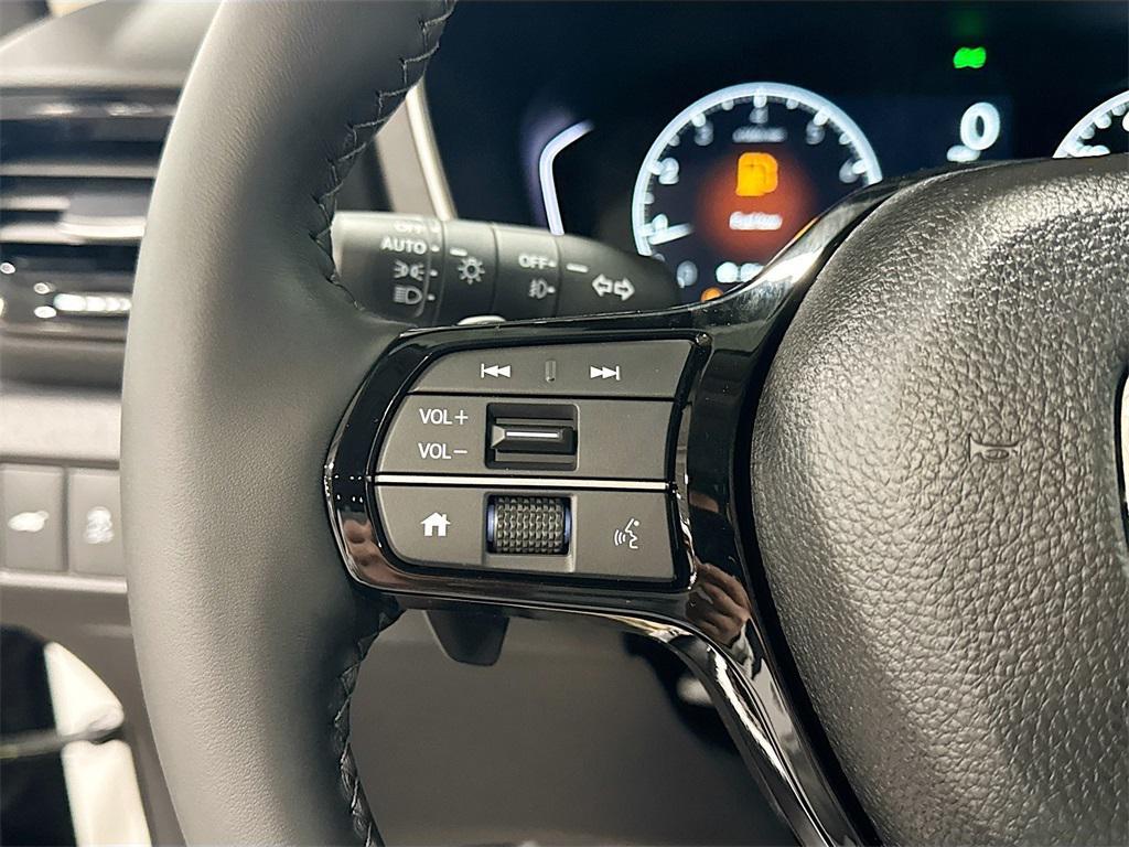 new 2025 Honda Pilot car, priced at $45,803