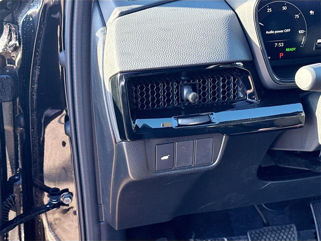 new 2026 Honda CR-V Hybrid car, priced at $40,258