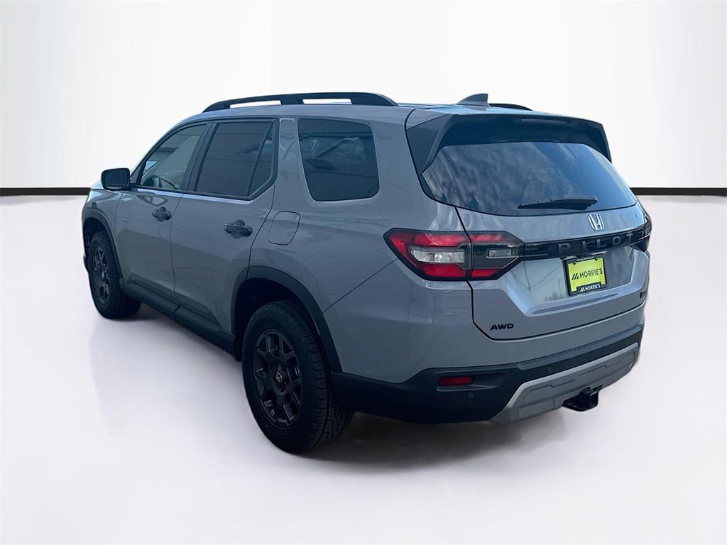 new 2025 Honda Pilot car, priced at $46,719
