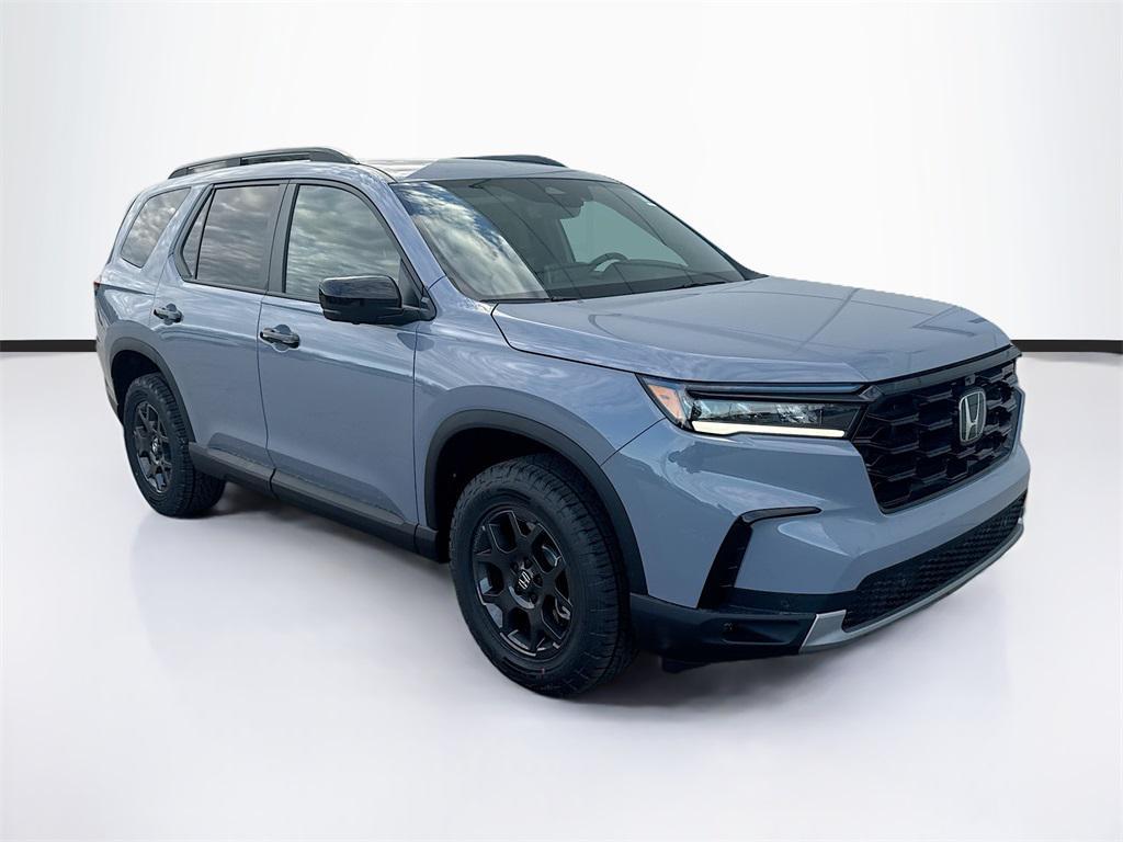 new 2025 Honda Pilot car, priced at $46,719