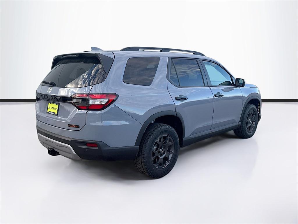 new 2025 Honda Pilot car, priced at $46,719