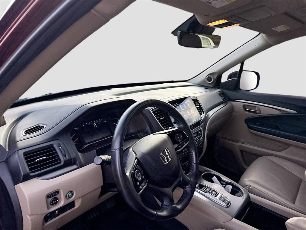 used 2022 Honda Pilot car, priced at $22,422