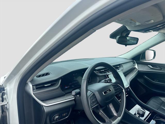 used 2023 Jeep Grand Cherokee car, priced at $29,525