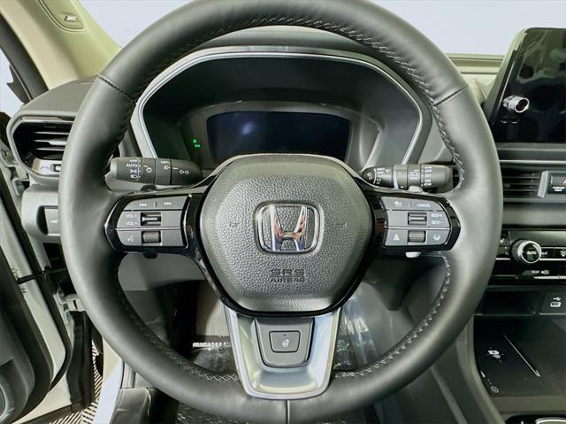 new 2025 Honda Pilot car, priced at $50,944