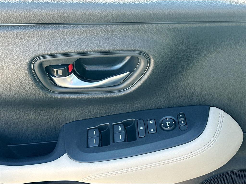 new 2026 Honda HR-V car, priced at $27,587