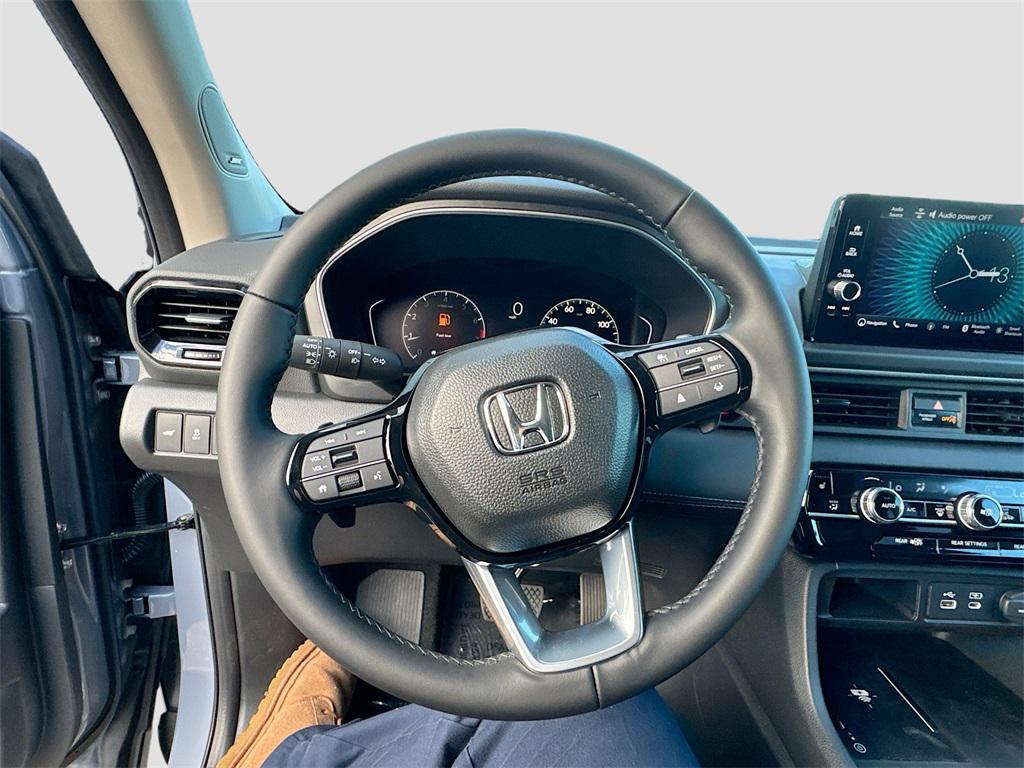 new 2025 Honda Pilot car, priced at $47,491