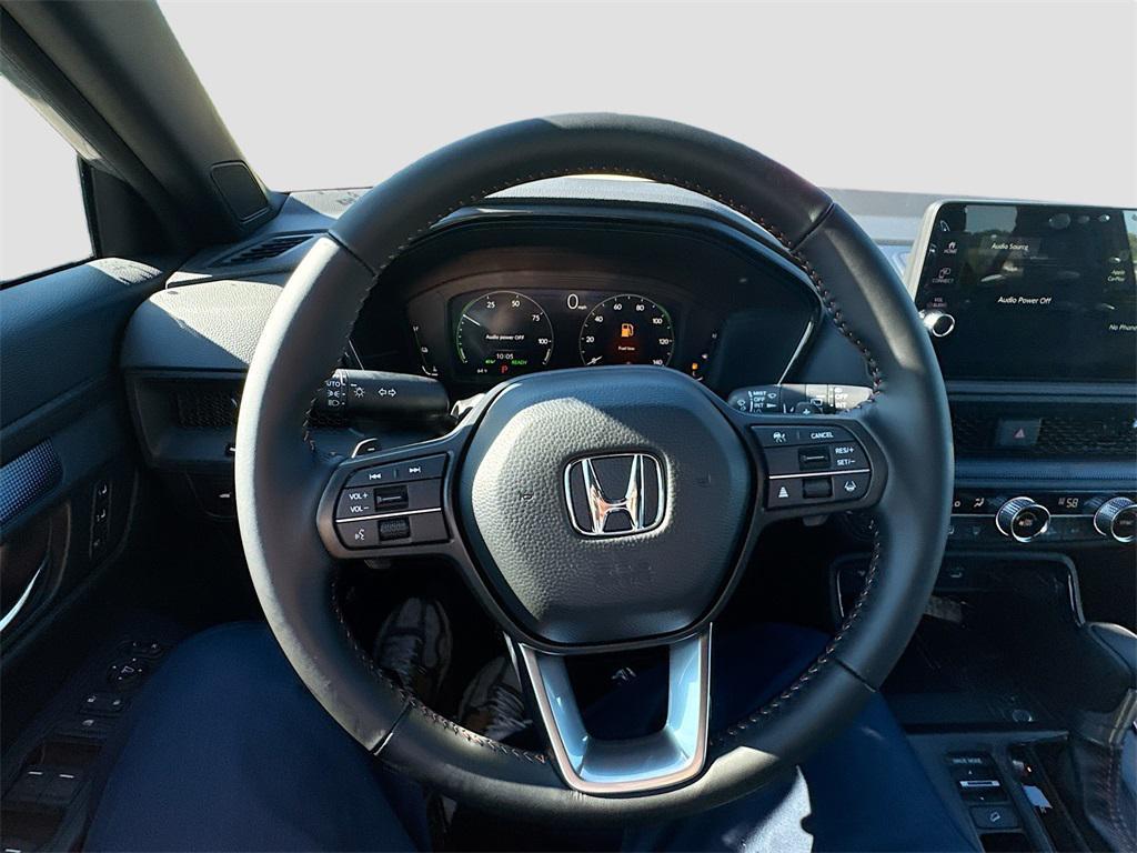 new 2026 Honda CR-V Hybrid car, priced at $39,615