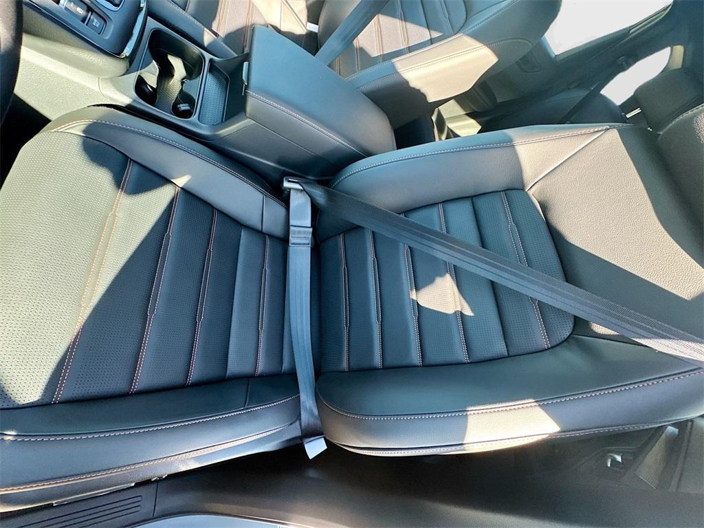 new 2026 Honda CR-V Hybrid car, priced at $39,615