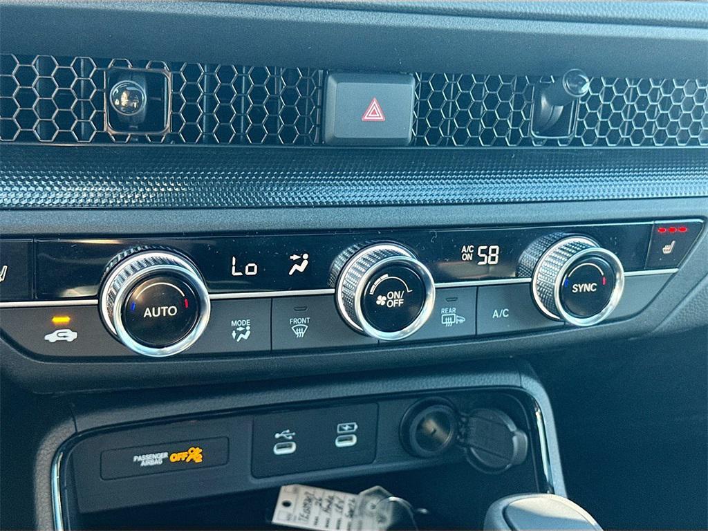 new 2026 Honda CR-V Hybrid car, priced at $39,615