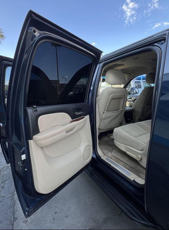 used 2008 Chevrolet Suburban car, priced at $10,995