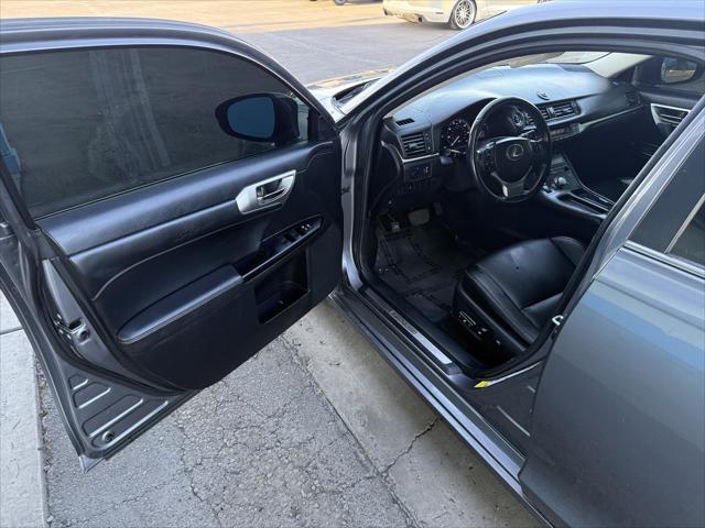 used 2015 Lexus CT 200h car, priced at $12,995
