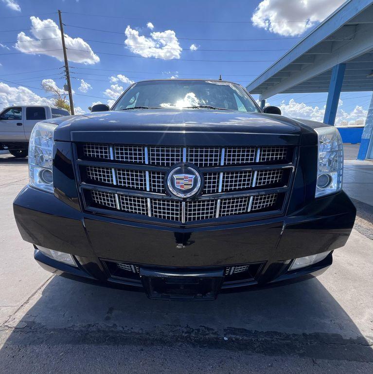 used 2013 Cadillac Escalade ESV car, priced at $11,995