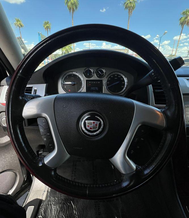 used 2013 Cadillac Escalade ESV car, priced at $11,995