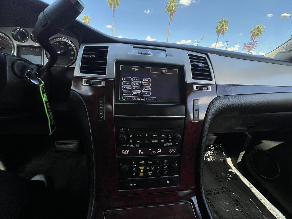 used 2013 Cadillac Escalade ESV car, priced at $11,995