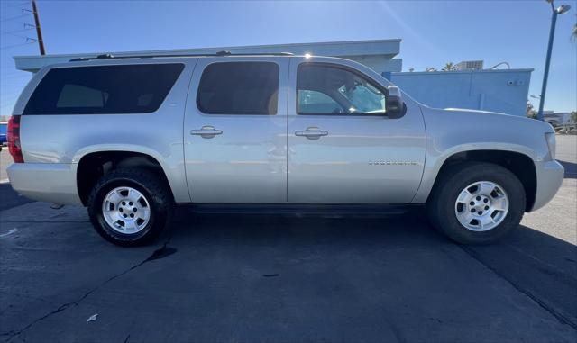 used 2013 Chevrolet Suburban car, priced at $11,995