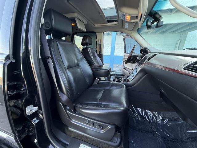used 2008 Cadillac Escalade car, priced at $9,995