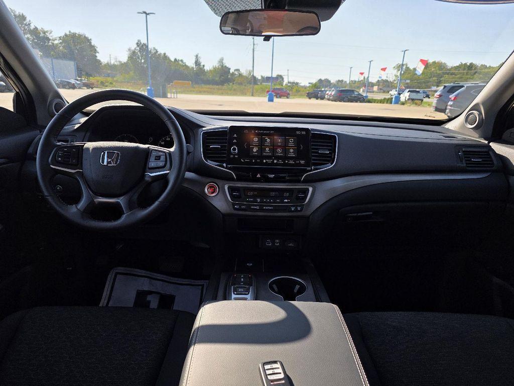 used 2025 Honda Ridgeline car, priced at $35,500