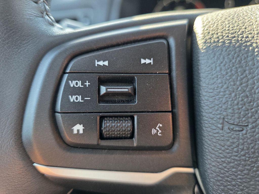 used 2025 Honda Ridgeline car, priced at $35,500