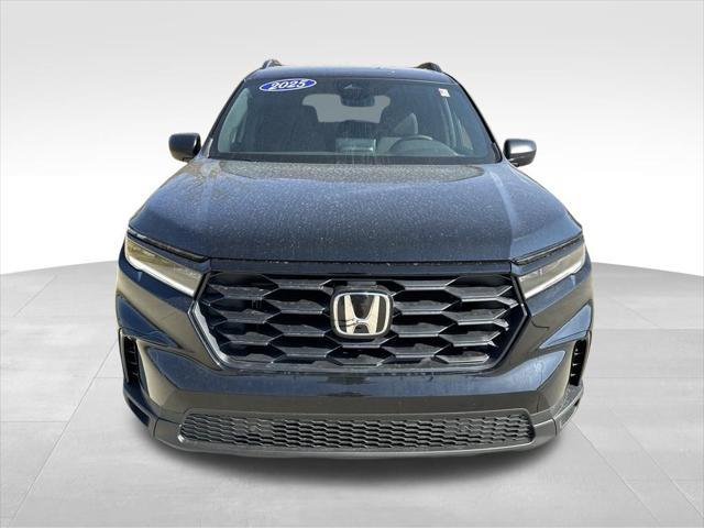 new 2025 Honda Pilot car, priced at $43,695