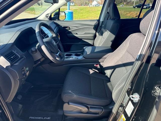 new 2025 Honda Ridgeline car, priced at $43,945