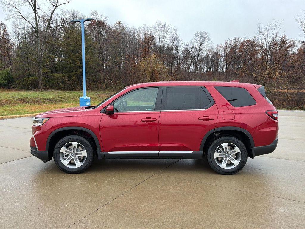 new 2025 Honda Pilot car, priced at $46,280
