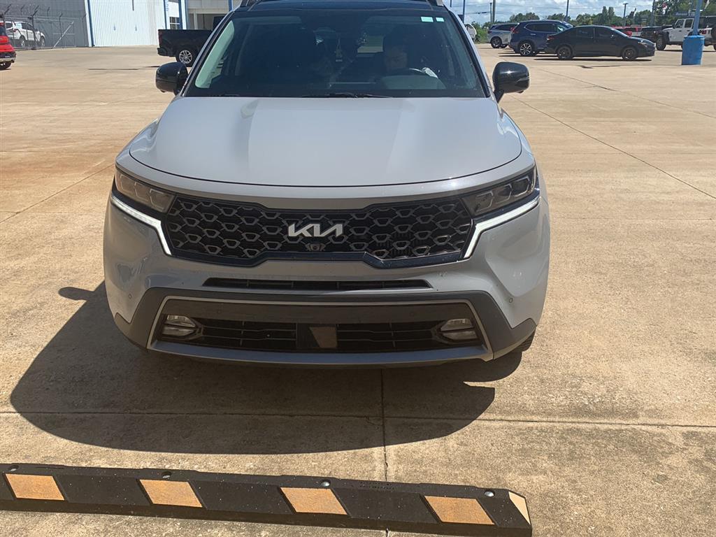 used 2022 Kia Sorento car, priced at $28,800