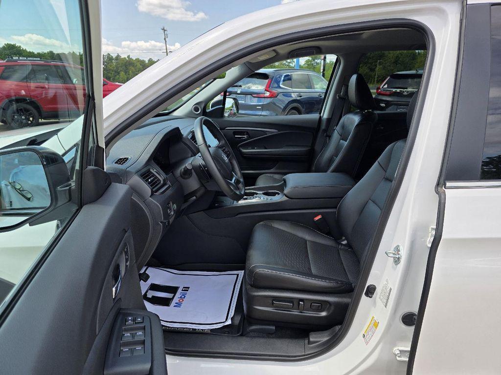 used 2024 Honda Ridgeline car, priced at $37,900