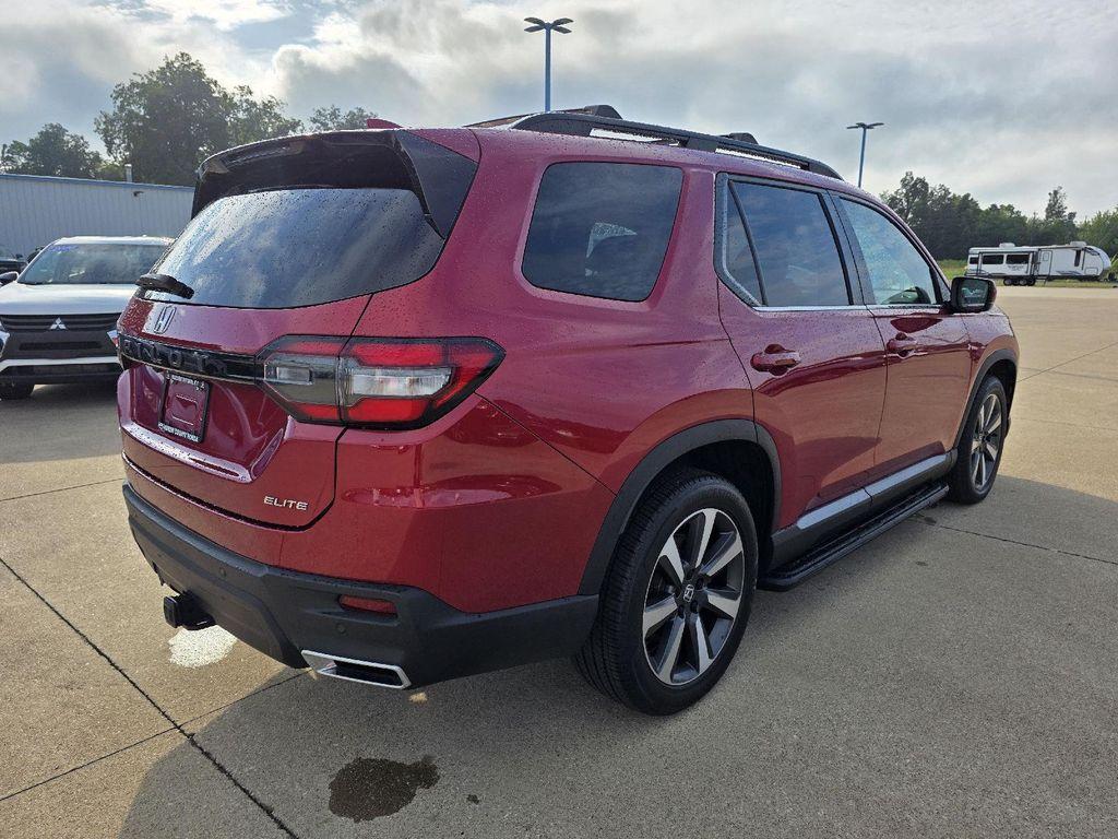 used 2023 Honda Pilot car, priced at $42,167