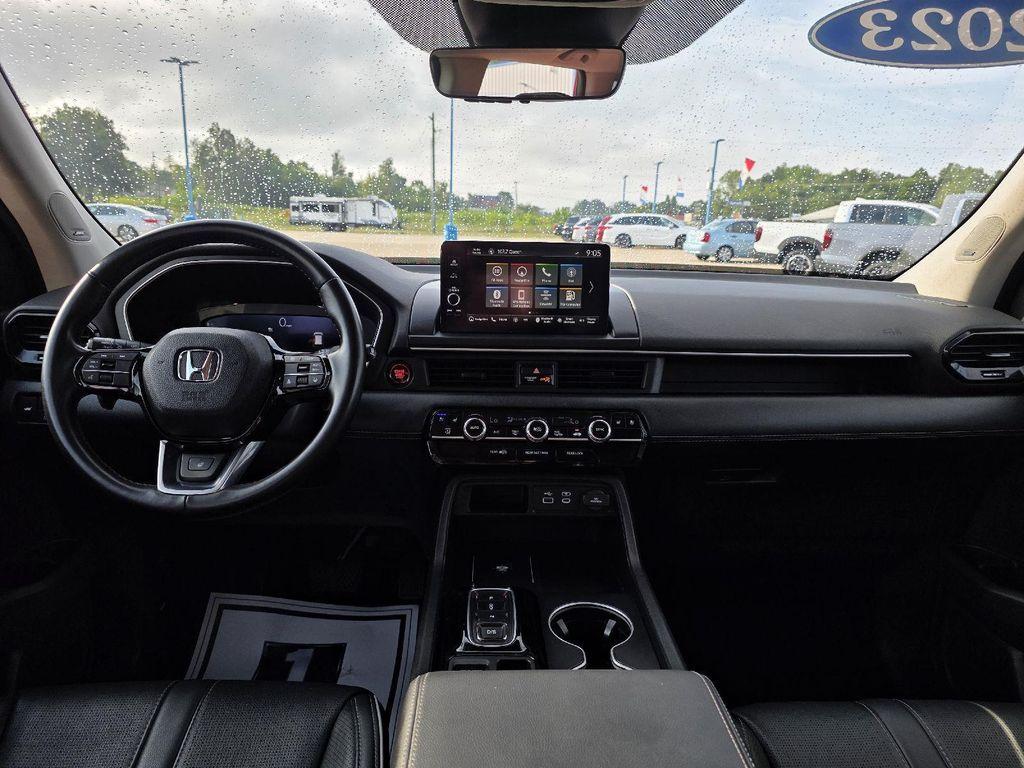 used 2023 Honda Pilot car, priced at $42,167