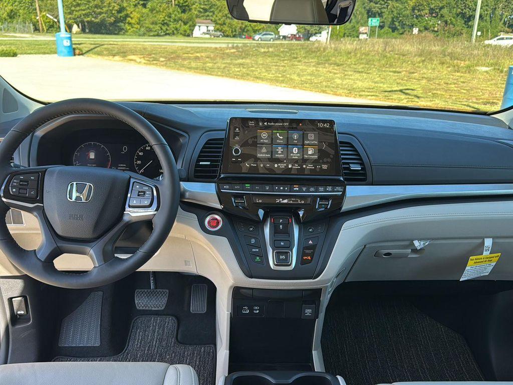 new 2026 Honda Odyssey car, priced at $45,320