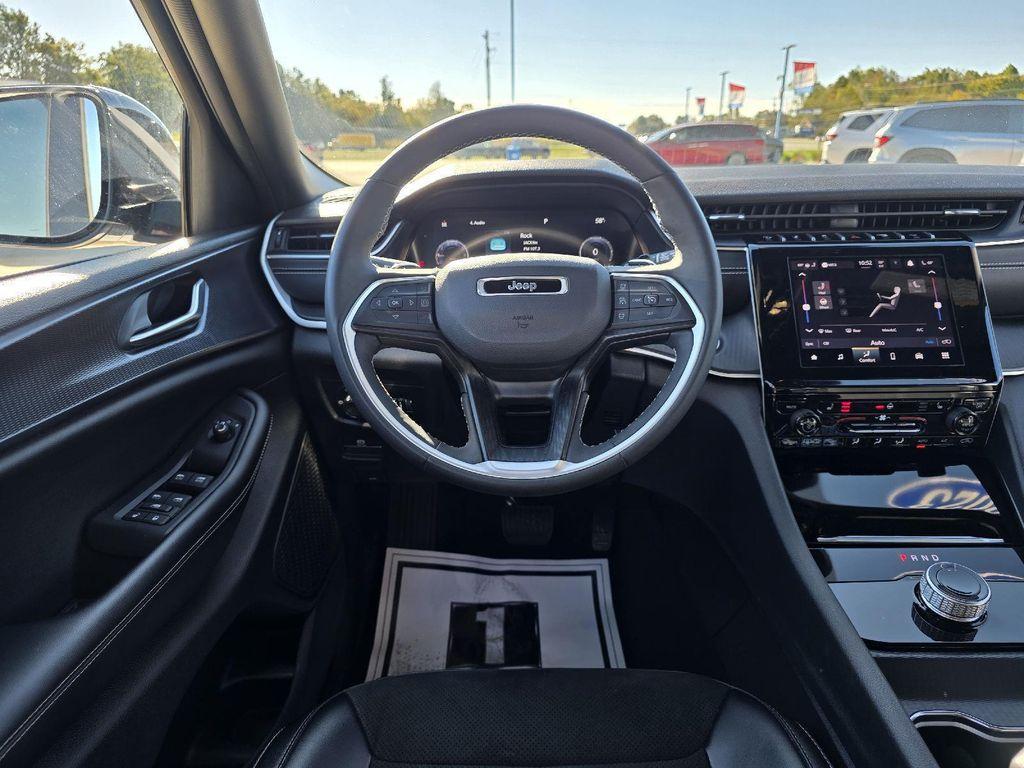 used 2023 Jeep Grand Cherokee car, priced at $26,900