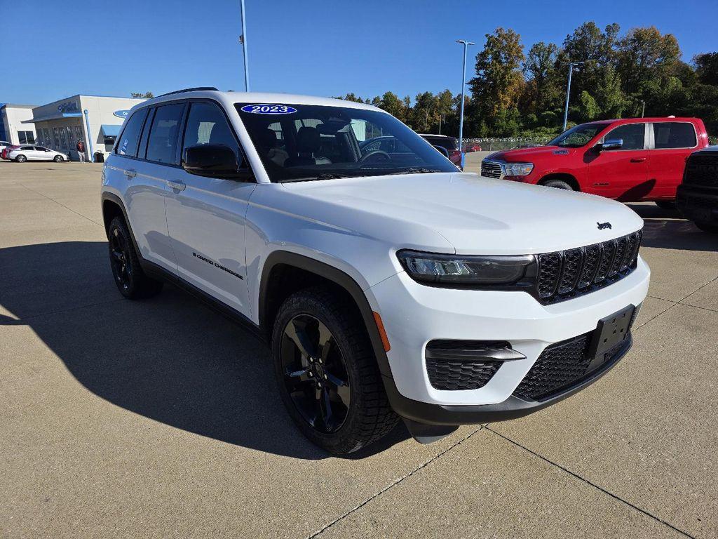 used 2023 Jeep Grand Cherokee car, priced at $26,900
