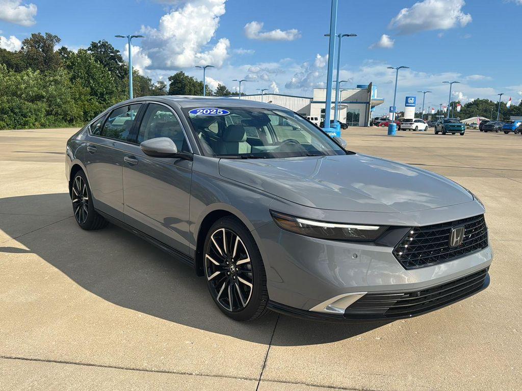 new 2025 Honda Accord Hybrid car, priced at $39,882